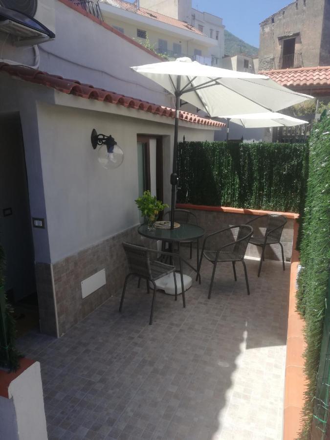 Maremonti Apartments Castellammare di Stabia Exterior foto