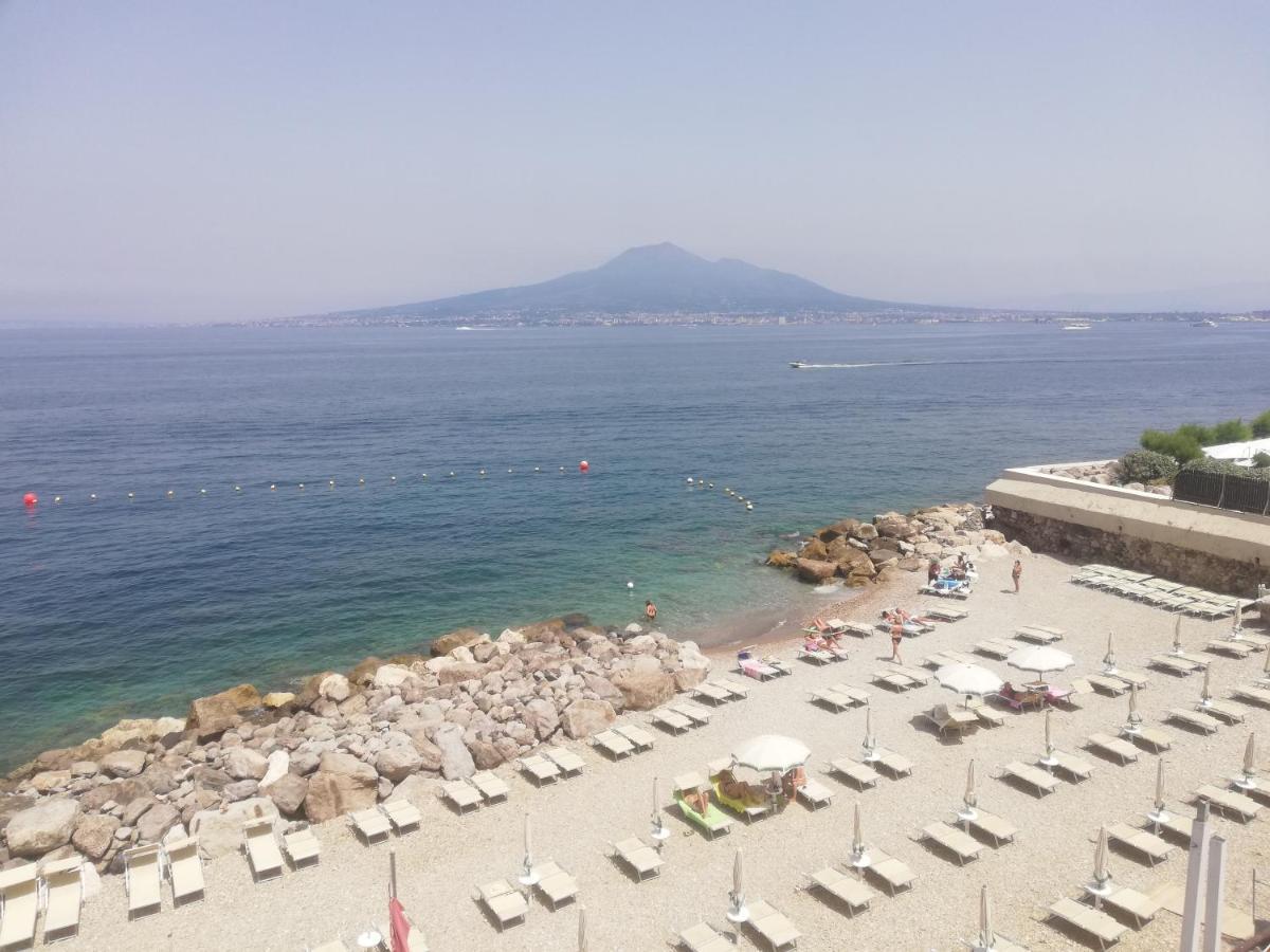 Maremonti Apartments Castellammare di Stabia Exterior foto
